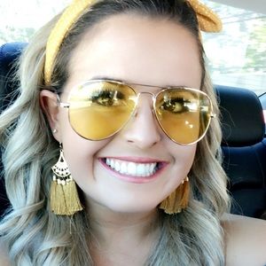 Meet your Posher, Alexis